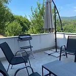 Sunny Alley - Suncani Sokak Sarajevo