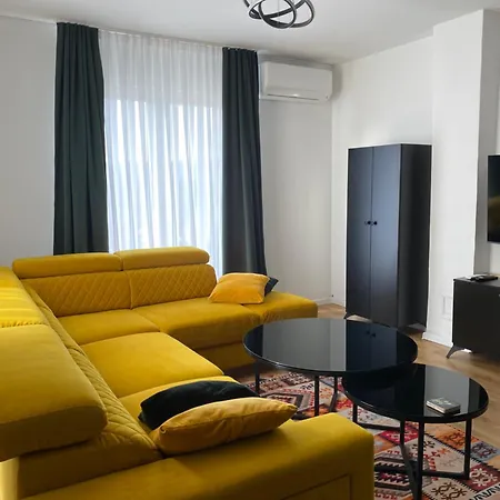 Sunny Alley - Suncani Sokak *